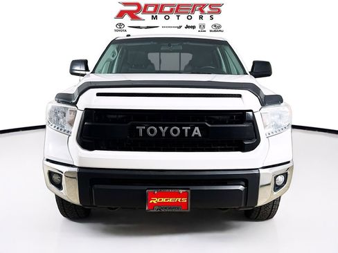 Used 2016 Toyota Tundra SR5 image 2