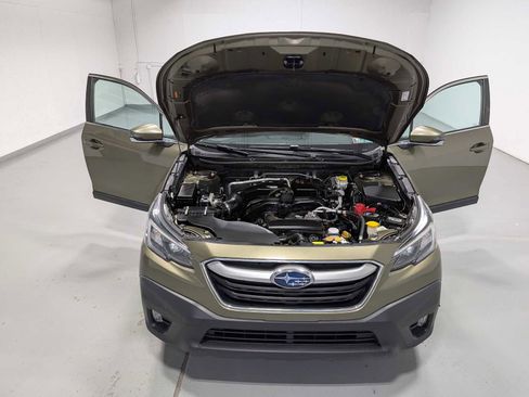 Used 2022 Subaru Outback Premium image 13