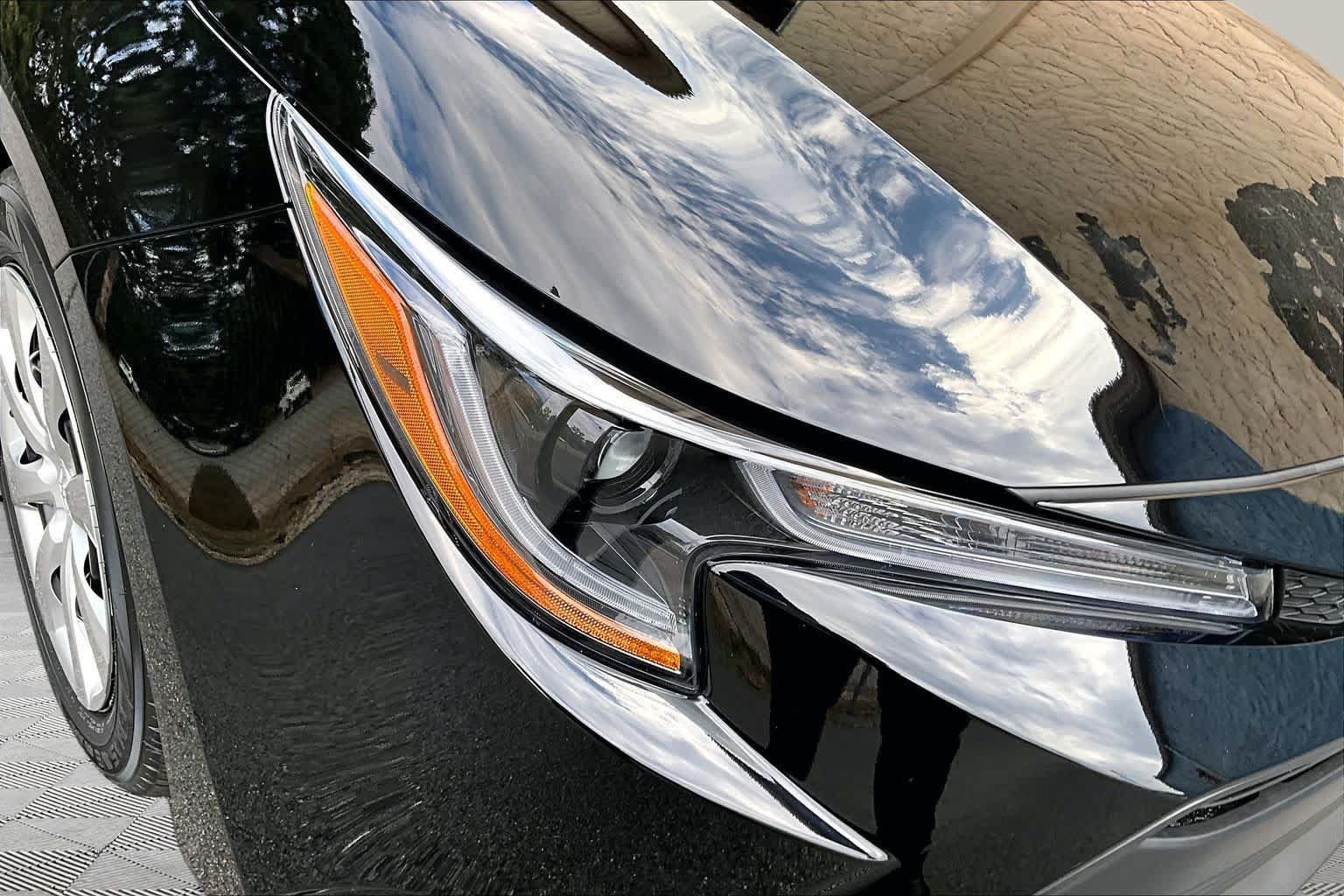 Certified 2026 Toyota Corolla LE FWD image 28