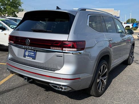Certified 2026 Volkswagen Atlas SEL Premium R-Line AWD/4WD image 3