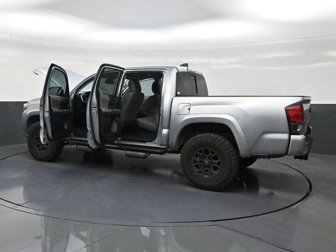 Used 2022 Toyota Tacoma SR5 w/ Technology Package RWD image 31