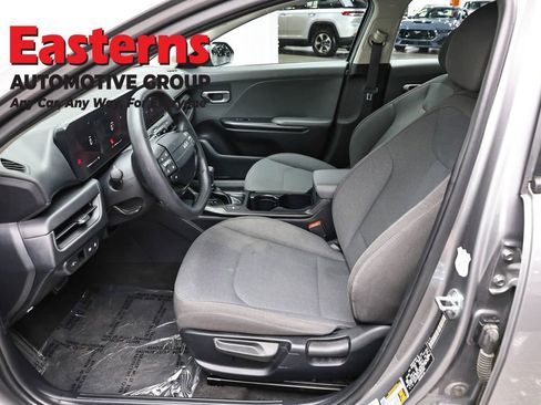 Used 2025 Kia K4 FWD image 13