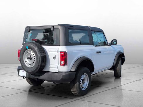 New 2025 Ford Bronco Base image 13