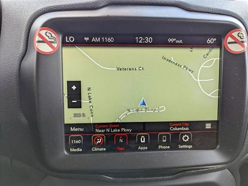 Used 2023 Jeep Renegade Latitude AWD/4WD image 17
