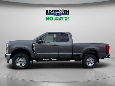 New 2026 Ford F350 XL w/ FX4 Off-Road Package AWD/4WD image 2