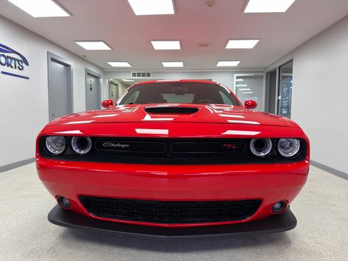 Used 2021 Dodge Challenger R/T Scat Pack w/ Plus Package image 6