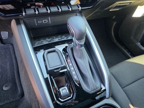 New 2026 Chevrolet Colorado LT image 12