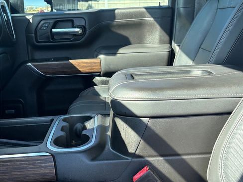 Used 2022 Chevrolet Silverado 3500 High Country w/ Safety Package II image 11