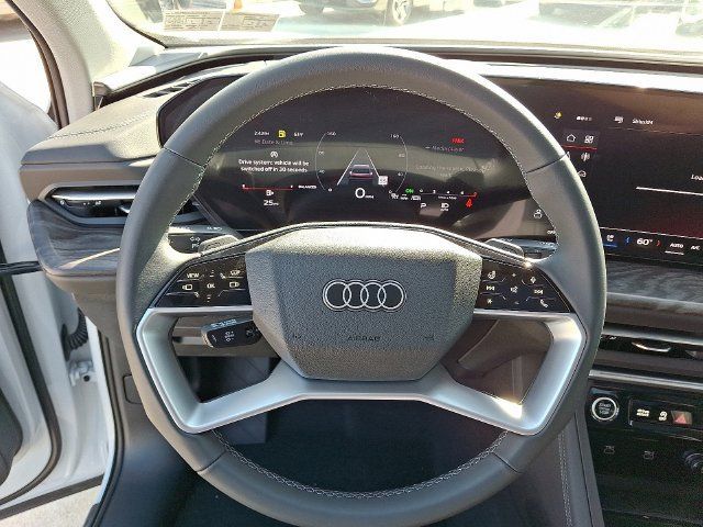 Used 2025 Audi Q5 Premium Plus w/ Premium Plus AWD/4WD image 15
