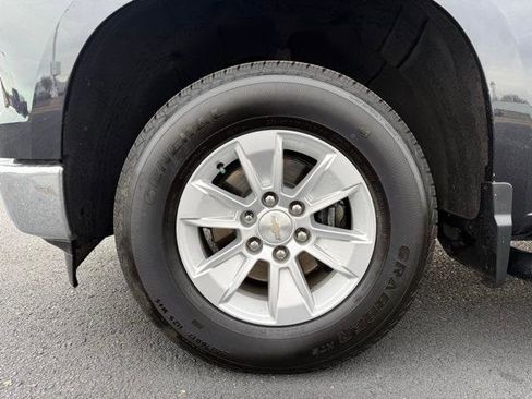 Used 2024 Chevrolet Silverado 1500 LT image 17