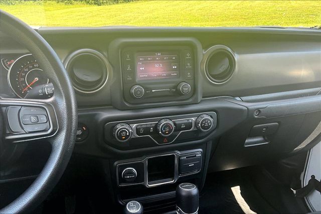 Used 2021 Jeep Gladiator Sport w/ Trailer Tow Package AWD/4WD image 6