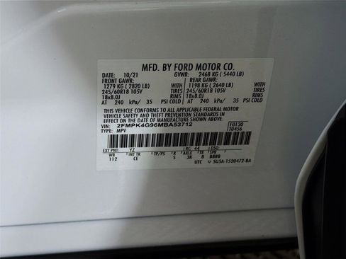 Used 2021 Ford Edge SE image 30