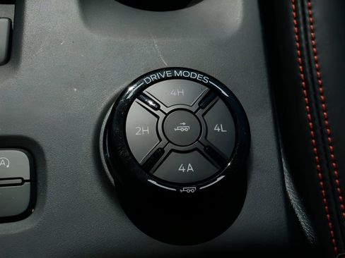 Used 2025 Ford Ranger Raptor AWD/4WD image 24