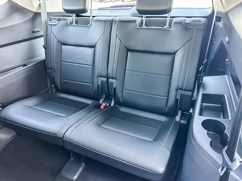 Used 2022 Volkswagen Atlas SE w/ Panoramic Sunroof Package FWD image 20