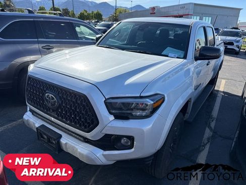 Used 2023 Toyota Tacoma Limited w/ Nightshade Package image 9