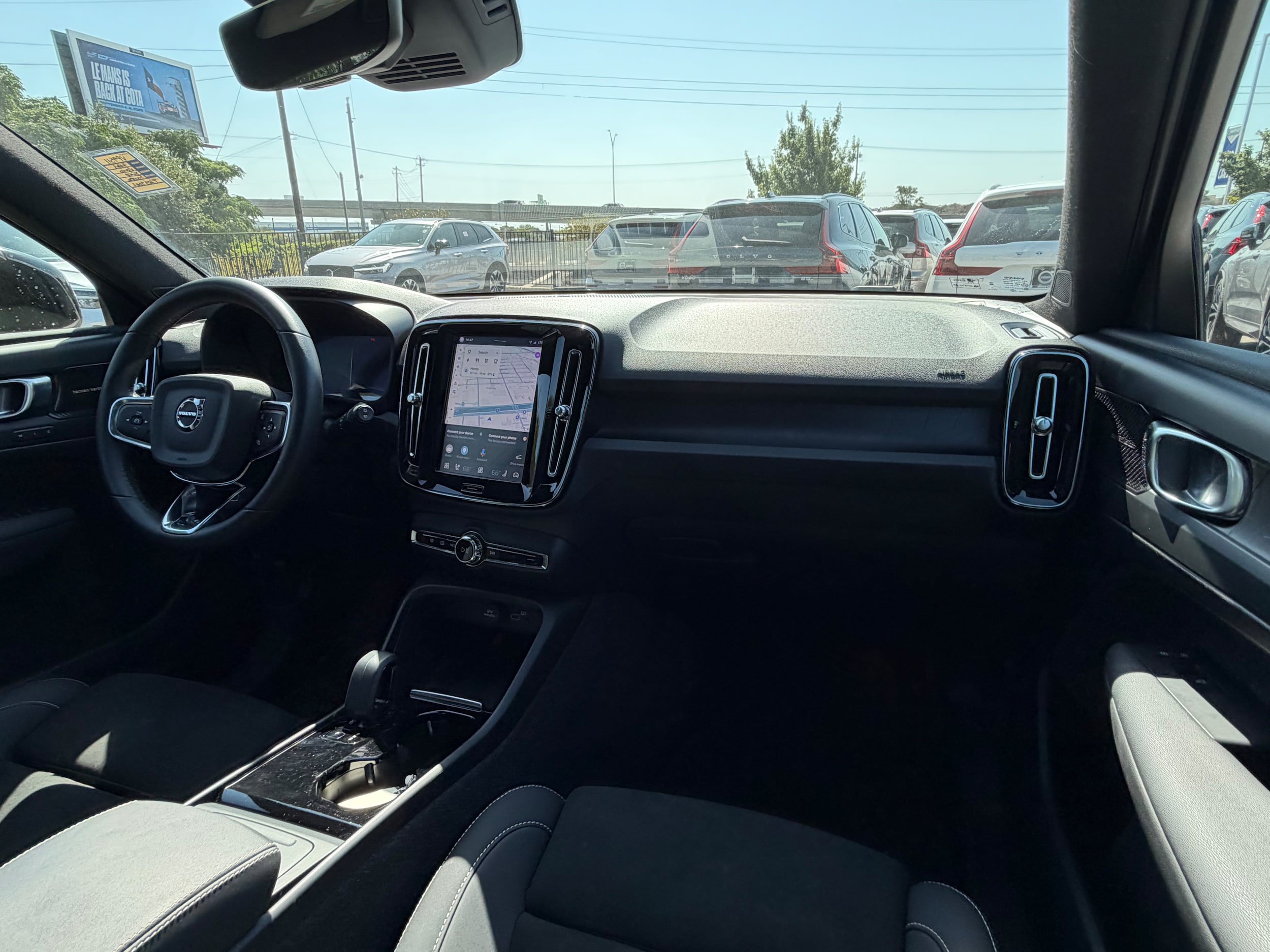Certified 2023 Volvo XC40 Recharge Ultimate w/ Protection Package Premier AWD/4WD image 13