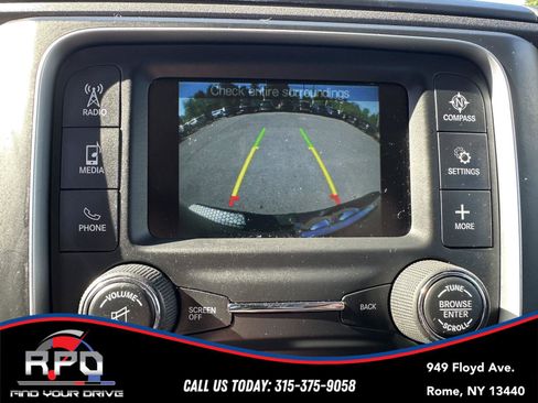 Used 2018 RAM 1500 Express AWD/4WD image 22