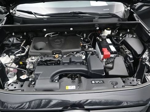 Used 2024 Toyota RAV4 XLE w/ Convenience Package FWD image 20