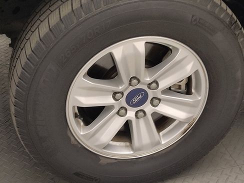 Used 2018 Ford F150 XLT image 31