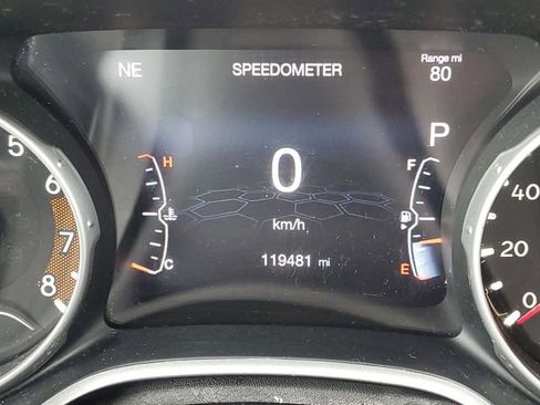 Used 2018 Jeep Compass Latitude w/ Popular Equipment Group AWD/4WD image 22