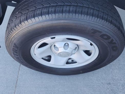 Used 2023 Toyota Tacoma SR image 28