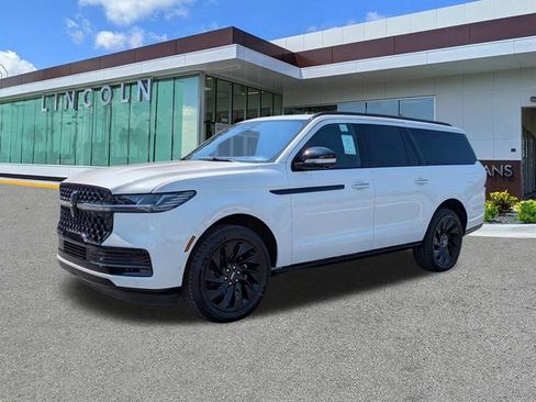 New 2025 Lincoln Navigator L Reserve w/ Jet Appearance Package image 8