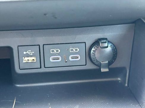 Certified 2026 Toyota Highlander XLE AWD/4WD image 32