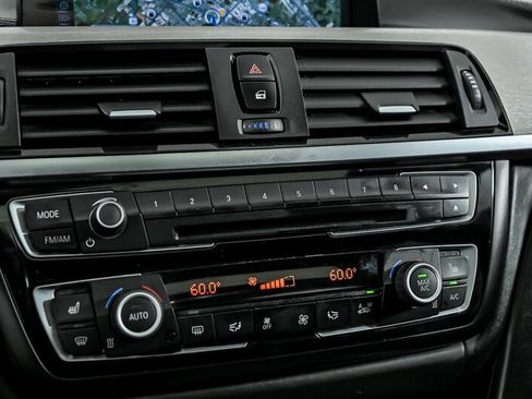 Used 2015 BMW M3 RWD image 31