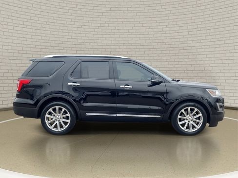 Used 2016 Ford Explorer Limited image 4