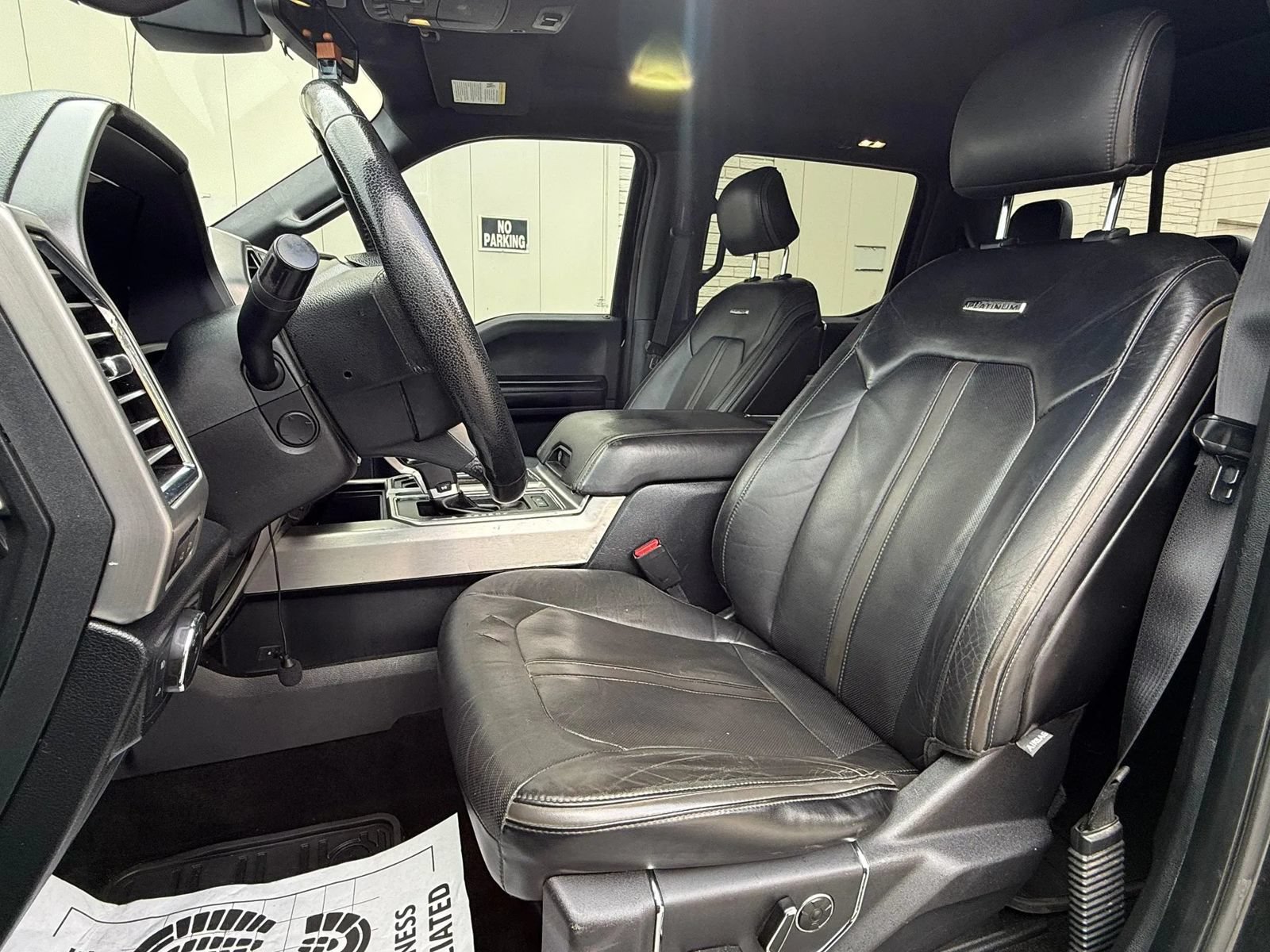 Used 2015 Ford F150 Platinum w/ Equipment Group 701A Luxury AWD/4WD image 11