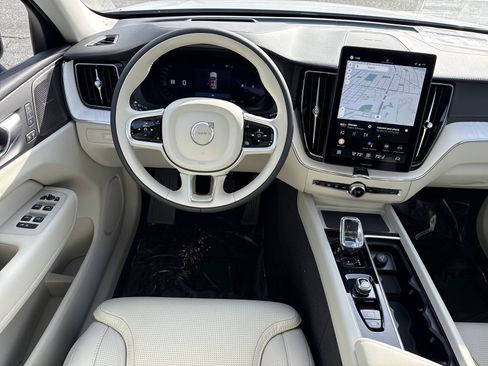 New 2026 Volvo XC60 B5 Ultra w/ Protection Package Premier image 16