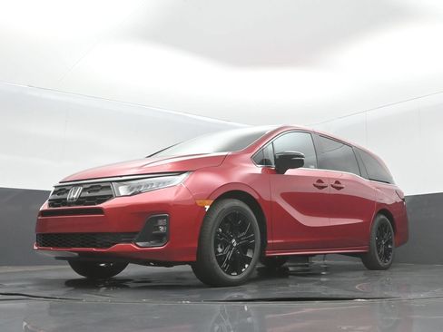 Used 2026 Honda Odyssey Sport-L image 13