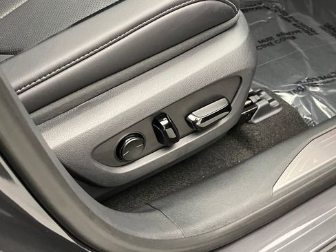 Used 2025 Lexus RX 500h F Sport image 39