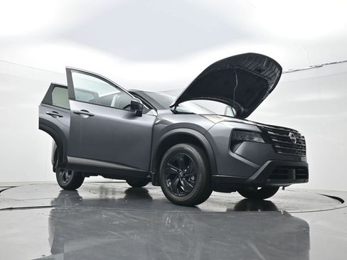 Used 2026 Nissan Rogue SV w/ Cold Weather Package FWD image 29