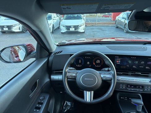 Used 2025 Hyundai Kona SEL image 44