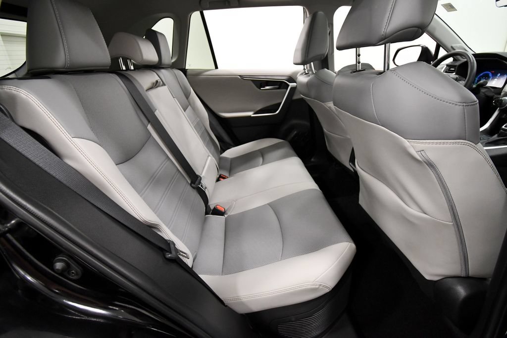 Used 2025 Toyota RAV4 Limited w/ Advanced Technology Package AWD/4WD image 19