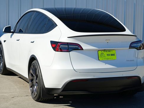 Used 2021 Tesla Model Y Performance image 51