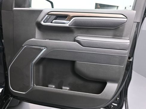 Used 2026 Chevrolet Silverado 1500 RST AWD/4WD image 10