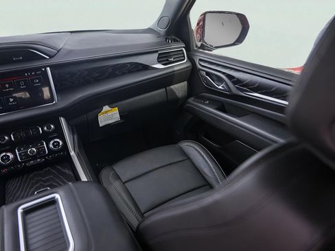 Used 2023 GMC Yukon Denali image 33