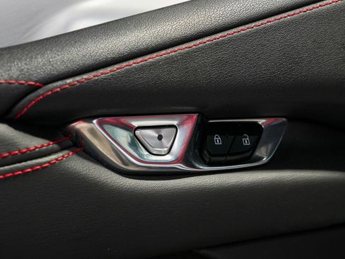 Used 2022 Chevrolet Corvette Stingray Coupe w/ 1LT image 33