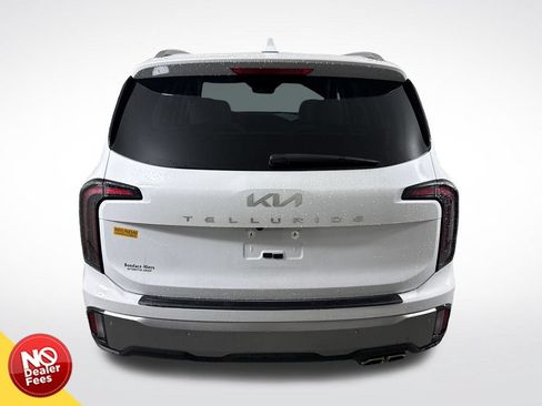Used 2025 Kia Telluride SX w/ SX Captain's Chair Package FWD image 5