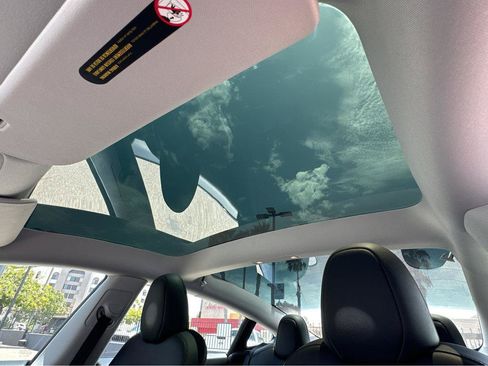 Used 2023 Tesla Model 3 Standard Range RWD image 7