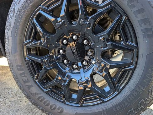 New 2026 GMC Hummer EV 4x4 Crew Cab image 6