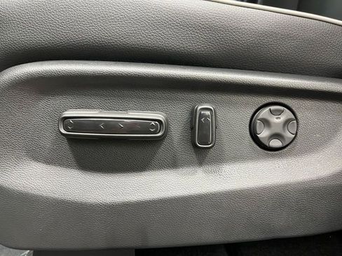 New 2026 Honda Odyssey Touring image 11
