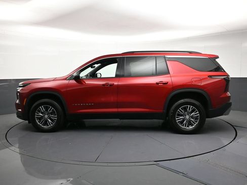 Certified 2026 Chevrolet Traverse LT w/ Driver Confidence Package AWD/4WD image 2