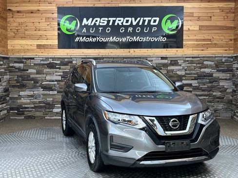 Used 2018 Nissan Rogue SV w/ Premium Package AWD/4WD image 2