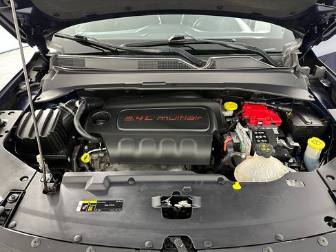 Used 2021 Jeep Compass Latitude w/ Sun and Sound Group AWD/4WD image 30