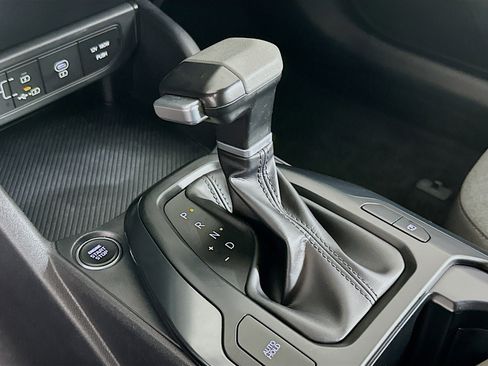 Used 2025 Kia K4 FWD image 25