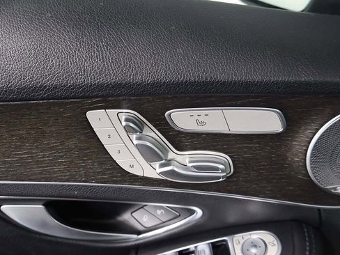 Used 2020 Mercedes-Benz C 300 4MATIC Sedan image 33