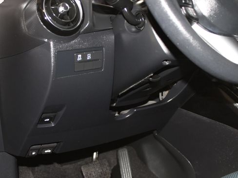 Used 2016 Scion iA FWD image 22